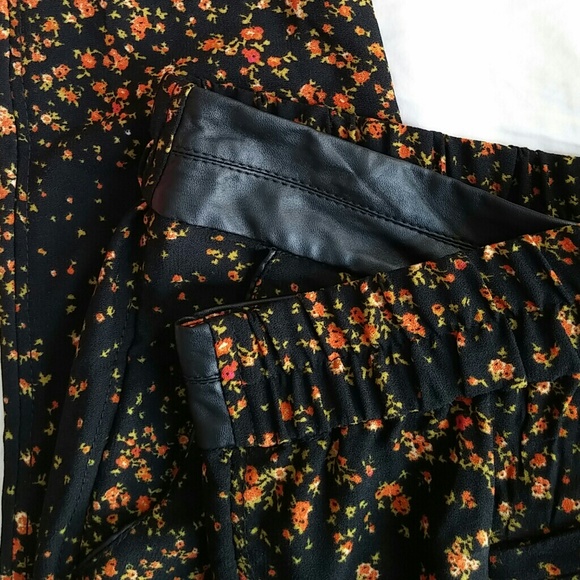 Sold Floral Jessica Simpson pants nwot - Picture 4 of 4