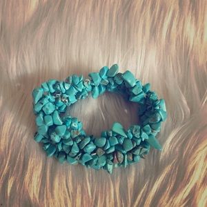 Turquoise stone beaded bracelet