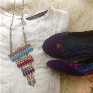 Colorful Egyptianizing statement necklace!