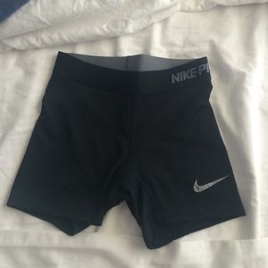 Black Nike Pros