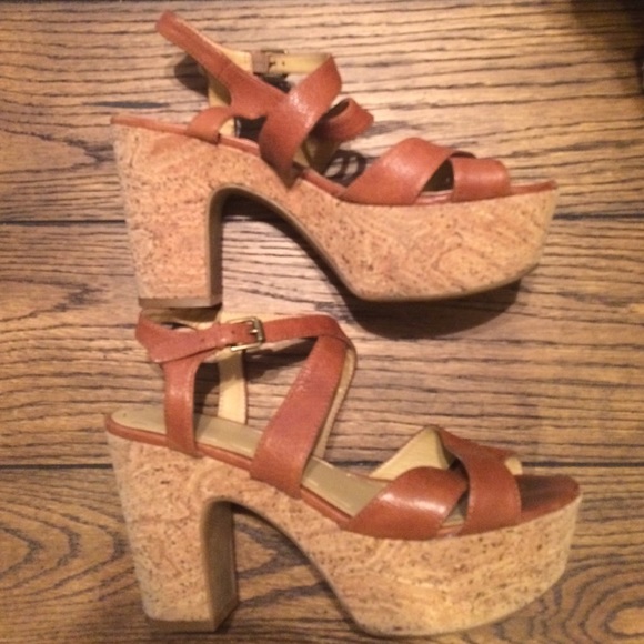 Nine West platform wedges - Picture 2 of 4