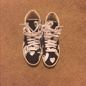 Comme des Garcons PLAY converse