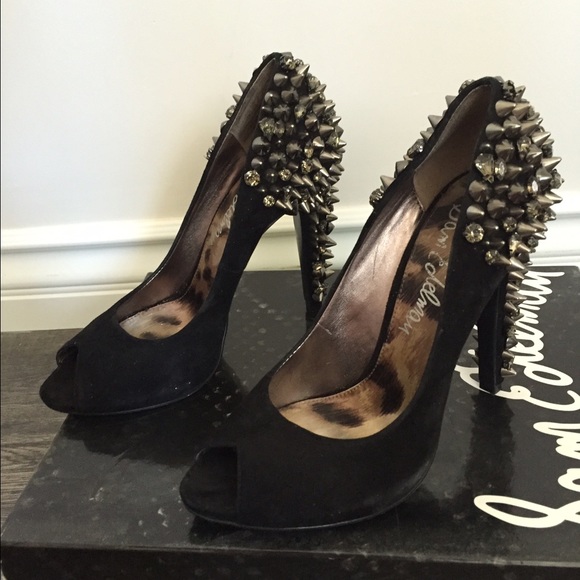 Sam Edelman Lorissa spiked pump
