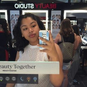 Meet your Posher, Destiny