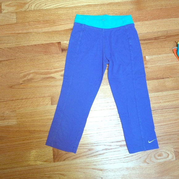 Blue Dri-fit Nike crops