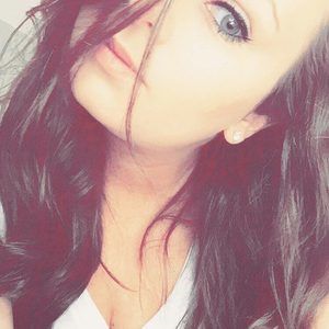 Meet your Posher, Courtney