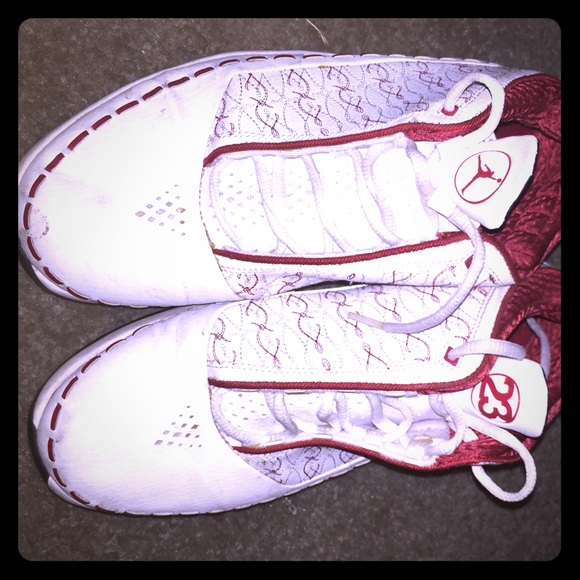 Used Jordan gym shoes