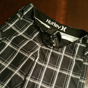 Adorable Mens Hurley swim/board shorts!!