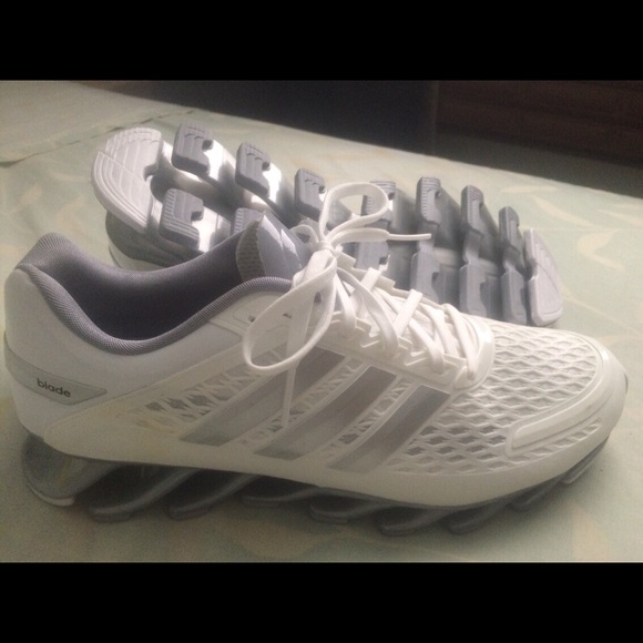 Adidas spring blade - Picture 1 of 3