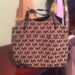 Michael khors 100 percent authentic bag