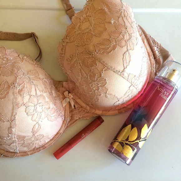 Victoria's Secret Tops - Blush bra