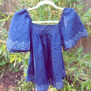 H&M blue peasant blouse