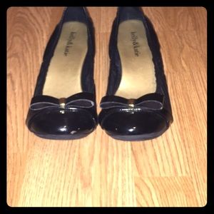 All Black Small Wedged Shoes