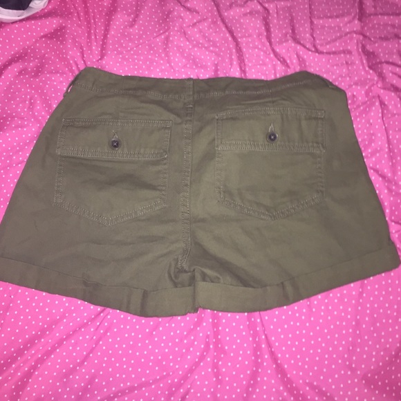 Green old navy shorts. - Picture 2 of 4
