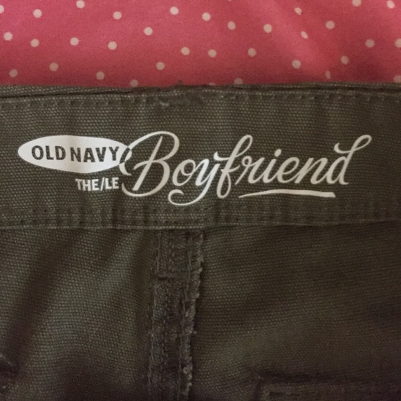 Green old navy shorts. - Picture 3 of 4