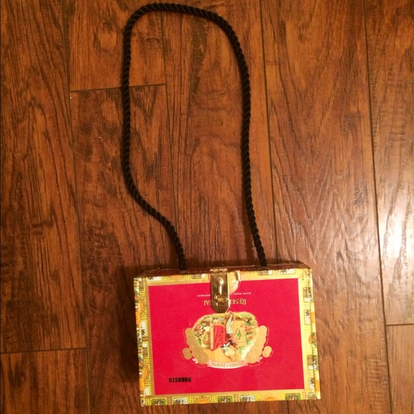 👻SOLD👻 - Picture 2 of 3