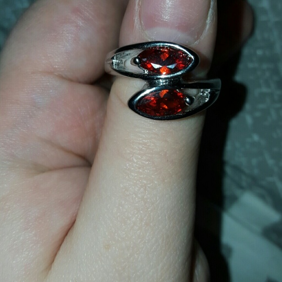 SILVER DOUBLE STONE RUBY RING - Picture 3 of 3