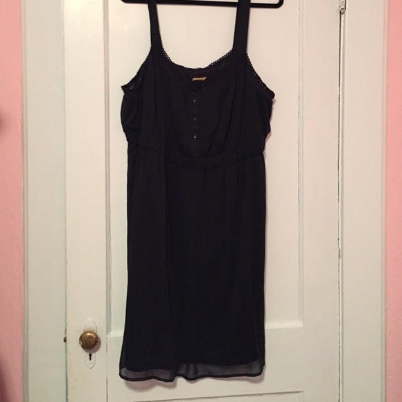 SOLD- FLASH SALE⚡Mudd Black Chiffon Dress - Picture 2 of 4