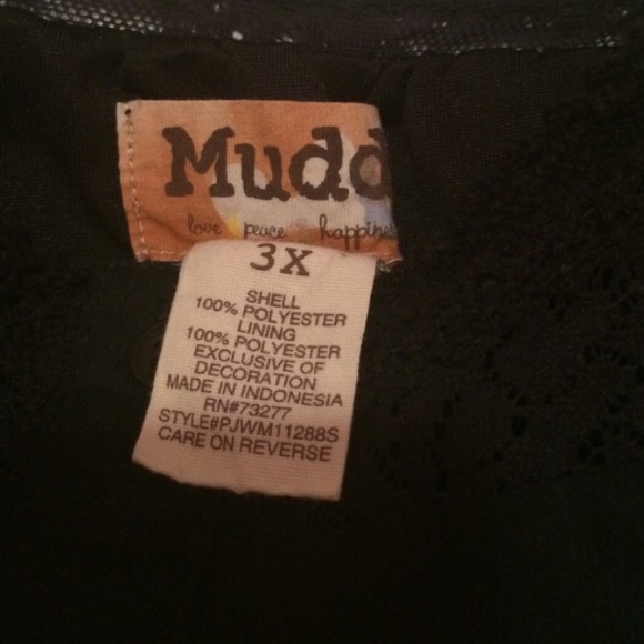 SOLD- FLASH SALE⚡Mudd Black Chiffon Dress - Picture 4 of 4