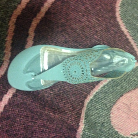 Sandals - Picture 2 of 2