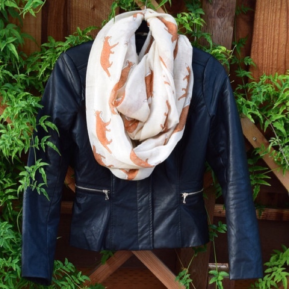 Infinity Scarf - Picture 2 of 3