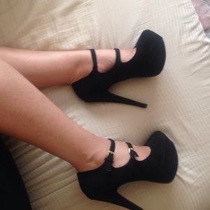 Size 8 black suede platform heels w/ double strap