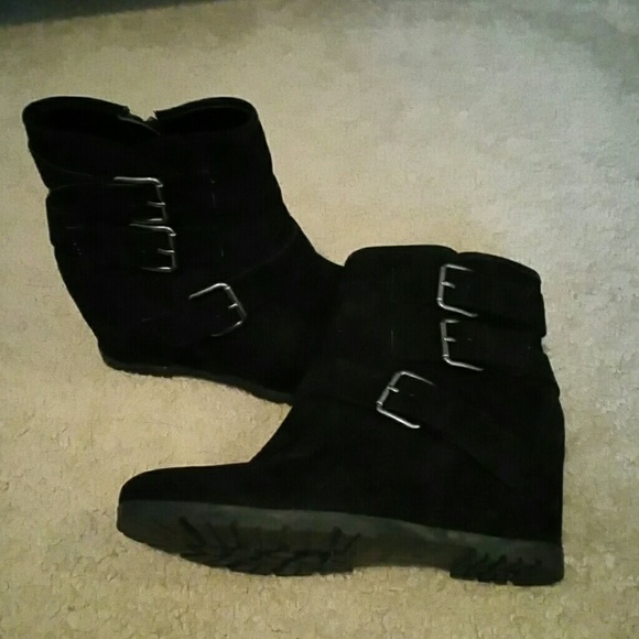 unisa wedge boots