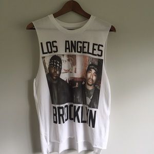 Biggie Vs Tupac muscle tee
