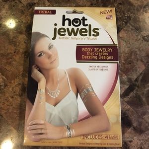 Hot jewels temporary metallic tatoos in tribal