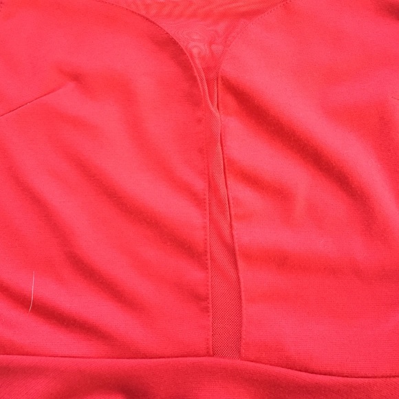 Red top - Picture 2 of 3