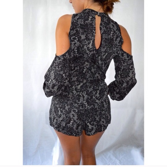 🚫SOLD🚫 Muse Romper - Picture 2 of 3