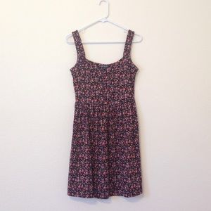 Flowy Floral Dress with Pockets!