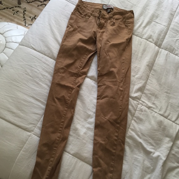 Khaki/brown pants