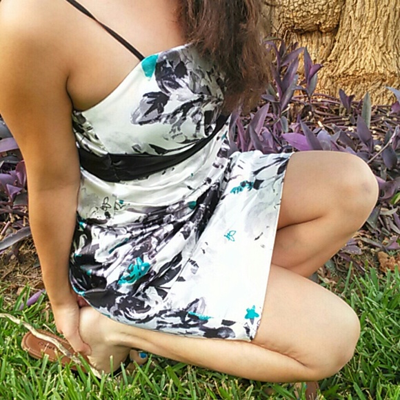 Formal Dress - Picture 2 of 2