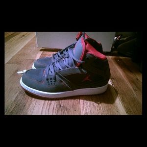 Jordan high tops red & grey