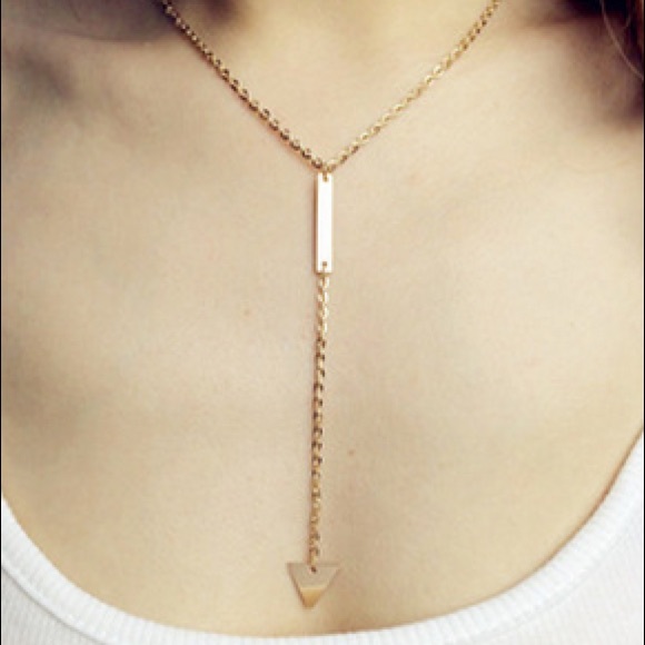 Jewelry - Hanging arrow necklace
