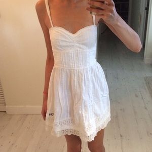 White Gilly hicks eyelet lace  sweetheart dress
