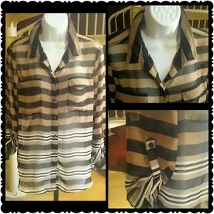 TWO CHEST POCKET BUTTON DOWN INVERTED WHITE BLACK AND BRIWN STRIPE BLOUSE L