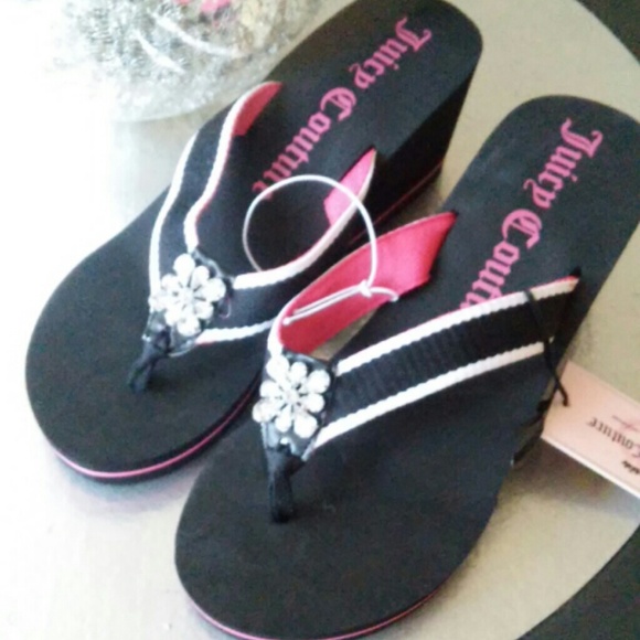 Juicy Couture Shoes - Juicy Couture Flip Flops size M (7-8)