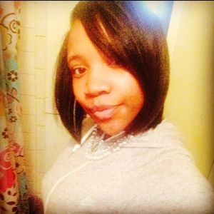 Meet your Posher, Alexis