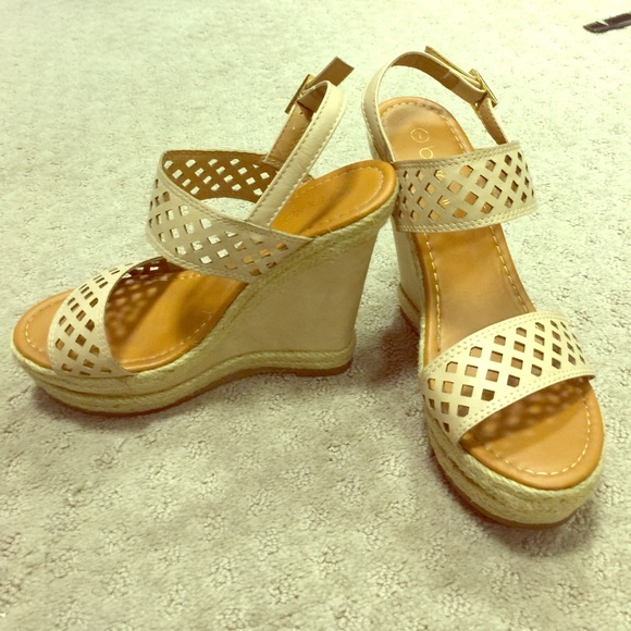 Neutral platform wedges