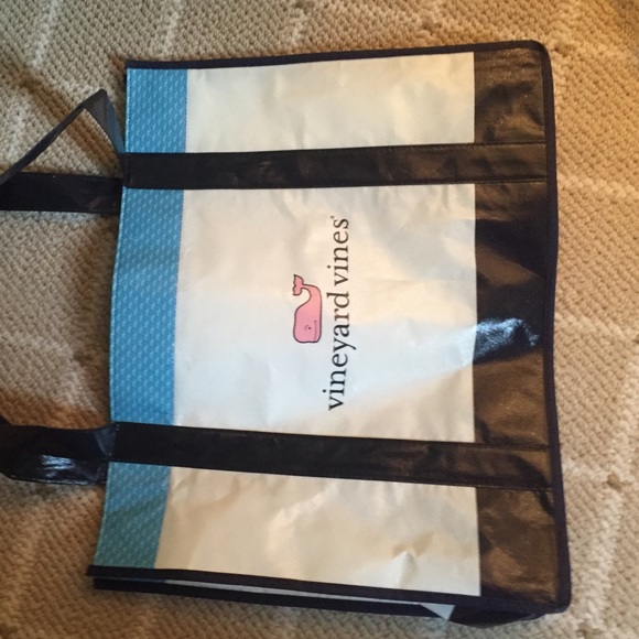 vineyard vines bag - Picture 1 of 3