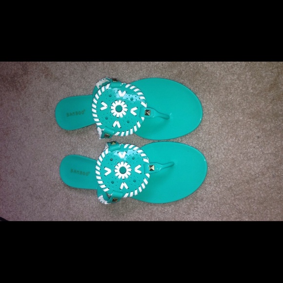 Inspired by Jack Rogers' Georgica Jelly Sandal