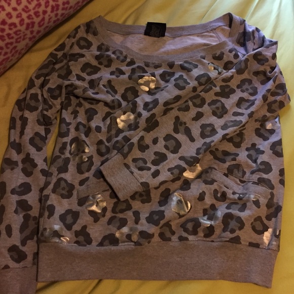Cheetah print sweatshirt