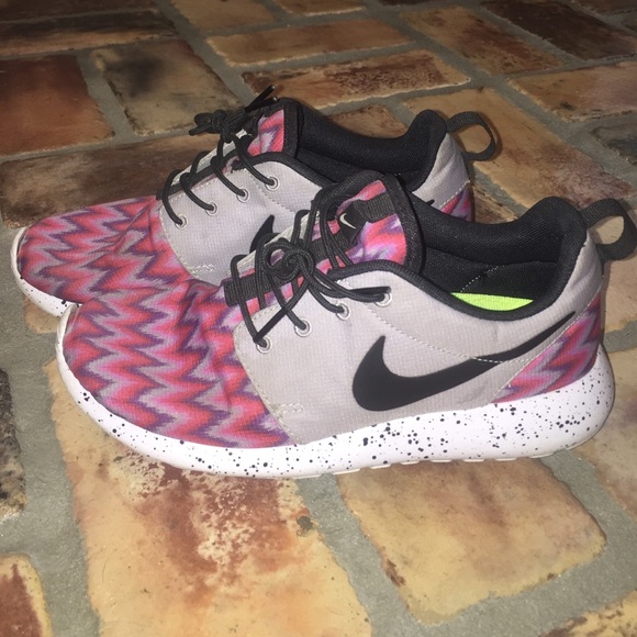 Pink Chevron Nike Roshe Run