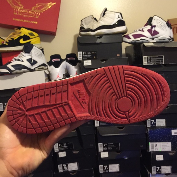 Jordan 1 black toe - Picture 3 of 4