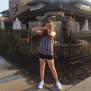 Meet your Posher, Clare