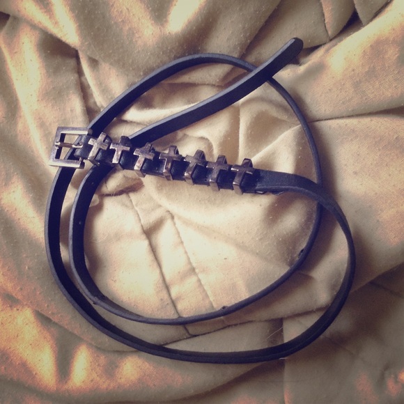 Cross belt