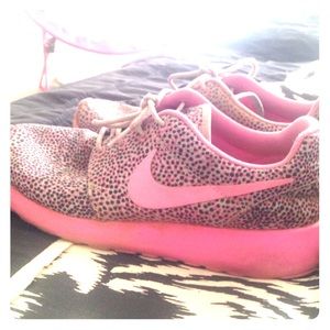 Cheetah print roshes
