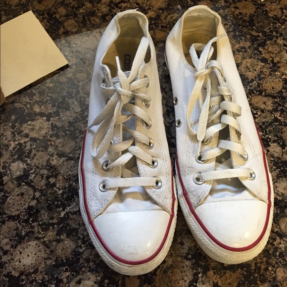 White converse good used condition ON HOLD